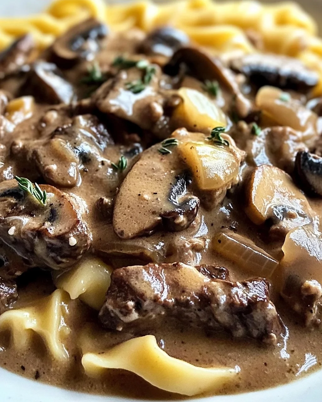Ballerina Farm’s Rindfleisch Stroganoff – Halal Recipe
